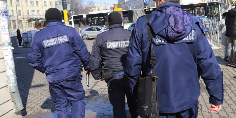 Спецакция във Варна, 9 задържани